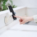 キッチンの壁にくっつく吸盤スマホホルダー 写真10