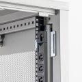 サーバーラック用コンセント専用取り付け金具 写真10