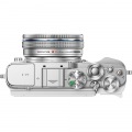 E-P7 14-42EZ キット ホワイト 写真2