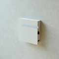壁掛けポスト 鍵付き ひねりタイプ錠 スリット窓付き ステンレス 上蓋付き 錆びにくい 【Casto(カスト)】 (グレージュ) 写真2