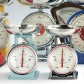 アメリカンキッチンスケール100-061 1kg レッド 写真2