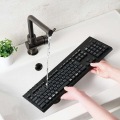 キーボード 無線 ワイヤレス Bluetooth 洗える(IPX5) メンブレン テンキー付き マルチペアリング(3台) 高耐久設計 抗菌 ブラック 写真3