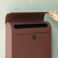 壁掛けポスト 新聞受け 鍵付き 簡易ロック可能 シンプル 曲線 アーチ型 おしゃれ 錆びにくい メール便対応 レターパック 【Erin(エリン)】(カーディナルレッド) 写真3
