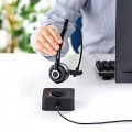 ワイヤレスヘッドセット Bluetooth5.0 オンライン授業 セミナーに最適 手ぶらで電話対応 充電スタンド付き 最大11時間 単一指向性 Win/Mac マルチペアリング 写真4