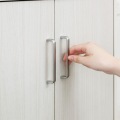 下駄箱 シューズボックス 白井産業 幅81cm 高さ114cm ホワイト 白木目 扉 約28足収納 靴箱 玄関収納 シューズラック フルニコ 写真5