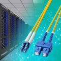 補強メガネ型光ファイバケーブル(シングルモード、LC×2-SC×2、1m) 写真5